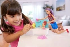 Barbie Skipper Babysitter Puppe (brünett), Spielset Mit Baby-Puppe & Badewanne -Kinderspielzeugladen 10420590 06