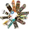 Tech Deck Fingerboard - 1 Finger-Skateboard Mit Original Skateboard-Design - Verschiedene Grafiken, Mit Sticker-Set Zur Marke - Coole Fingerboards Für Echte Skater Ab 6 Jahren, Zufallsauswahl -Kinderspielzeugladen 13989298 01