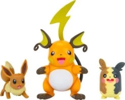 Battle Figuren 3er Pack Evoli Pappsatt Morpeko Raichu