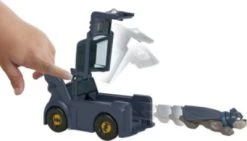 Imaginext Fisher-Price DC League Of Super-Pets Ace Mit Batmobile-Jet Im Set -Kinderspielzeugladen 23580904 04