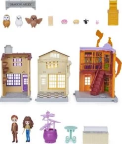 Wizarding World Harry Potter - Diagon Alley (Winkelgasse) Spielset Mit Licht Und Sound Sowie 2 Sammelfiguren -Kinderspielzeugladen 24550183 03
