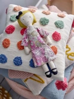 Bloomingville MINI Molly & Vida Doll 13 Bloomingville MINI Molly & Vida Doll -Kinderspielzeugladen 25026643 06