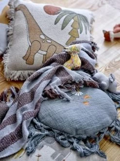 Bloomingville MINI Rafe Soft Toy 8 Bloomingville MINI Rafe Soft Toy -Kinderspielzeugladen 25026712 04