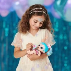 Kindi Kids™ Babyschwester Patticake Als Fee Mit Magischer Gesichtsbemalung -Kinderspielzeugladen 25776243 03