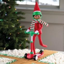 ELF On The SHELF® The Elf Accessoires - Scooter Set 11 ELF On The SHELF® The Elf Accessoires - Scooter Set -Kinderspielzeugladen 27600124 05