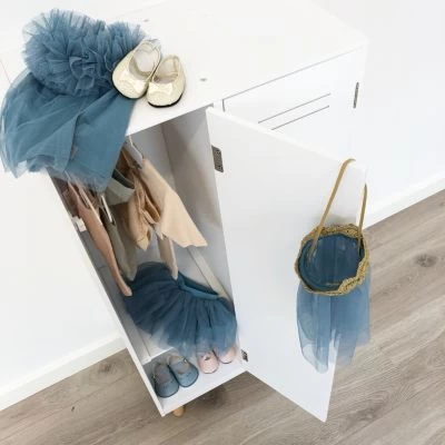 By ASTRUP Puppenschrank Mit 2 Flügeltüren 6 By ASTRUP Puppenschrank Mit 2 Flügeltüren – Bild 4