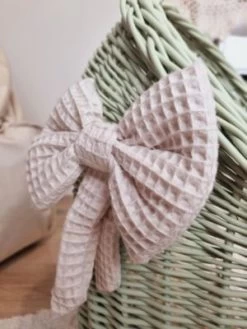 TinaForKids Puppenwagen Mit Bettwäscheset Aus Weiden Und Holz, Grün/Beige 12 TinaForKids Puppenwagen Mit Bettwäscheset Aus Weiden Und Holz, Grün/Beige -Kinderspielzeugladen 29721291 05