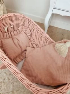 TinaForKids Puppenwiege Aus Weiden Mit Bettwäscheset, Puppenbett Altrosa -Kinderspielzeugladen 29721293 03