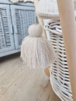 TinaForKids Puppenwagen Mit Bettwäscheset Aus Weiden Und Holz, Weiß/Natur 8 TinaForKids Puppenwagen Mit Bettwäscheset Aus Weiden Und Holz, Weiß/Natur – Bild 6