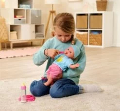 Weichkörper-Babypuppe Laura Hungry Mit Schnuller Und Fütterzubehör, 38 Cm -Kinderspielzeugladen 3633429 05